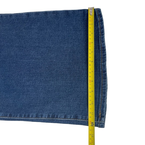 SOLD-Levi's Super-High Rise Ribcage Bell Flare Blue Jeans Women’s NWT Size 29X32 - Picture 16 of 16